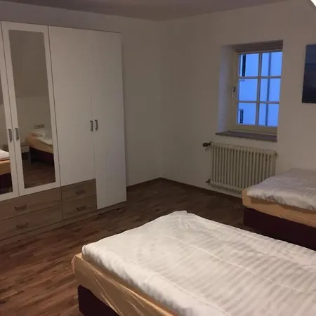 شقة Restaurant Engel Am Marktplatz *