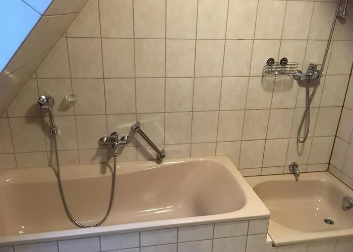 شقة Restaurant Engel Am Marktplatz